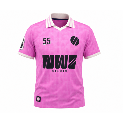 Découvrez le maillot Nowmads personnalisable avec numéro avant et dos. Léger, respirant et confortable, il est parfait pour le s